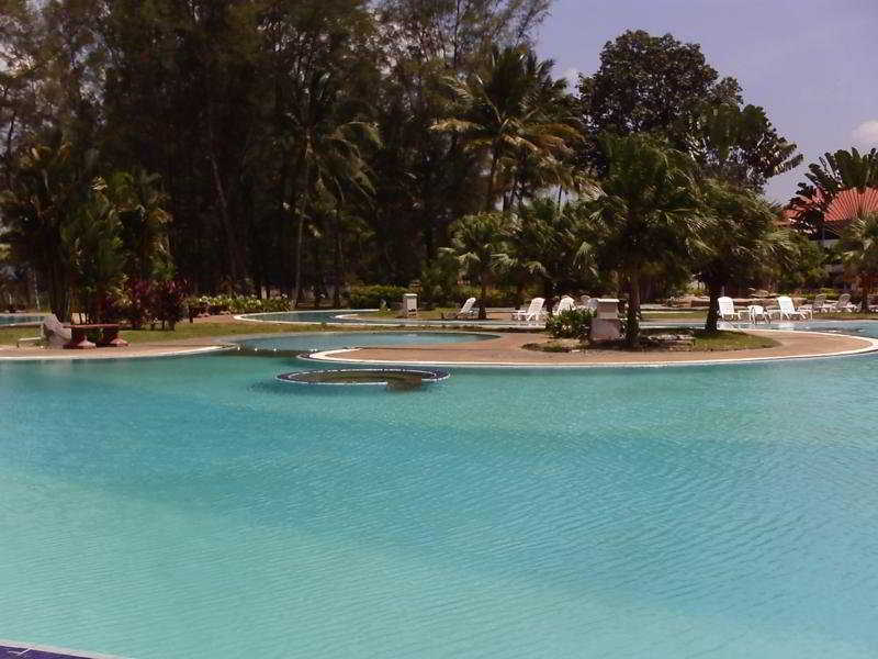 De Rhu Beach Resort Kuantan Exterior foto